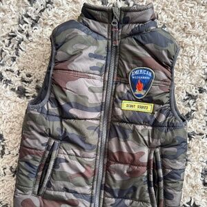 Boys size 5 puffer jacket